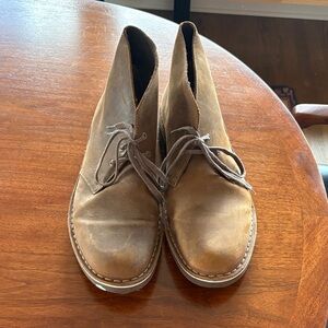 Clark’s Men's Brown Leather Chukka Boots Size 10.5